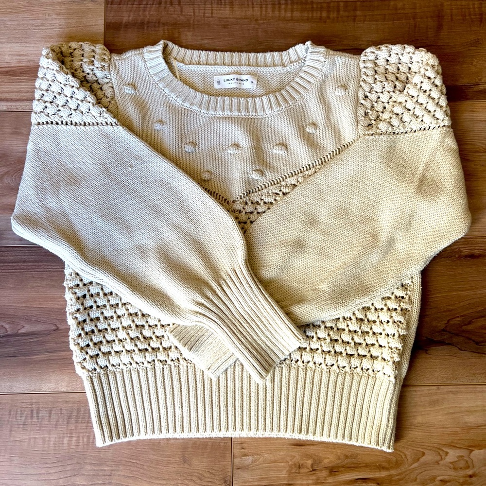 Lucky Brand Oatmeal Sweater Size: M